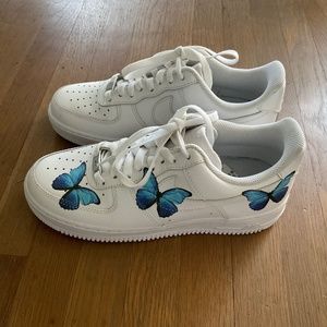 Nike Air Force 1 White with Blue Butterfly Men’s 7.5 / Women's 9 NEW!!